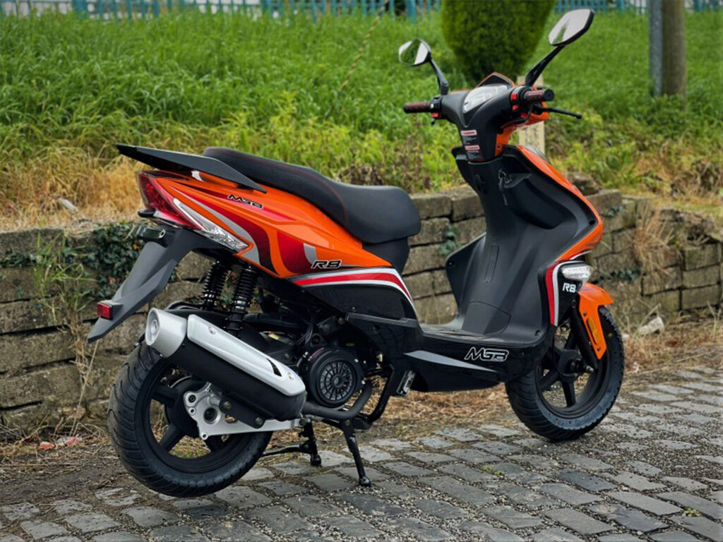 R8 125cc